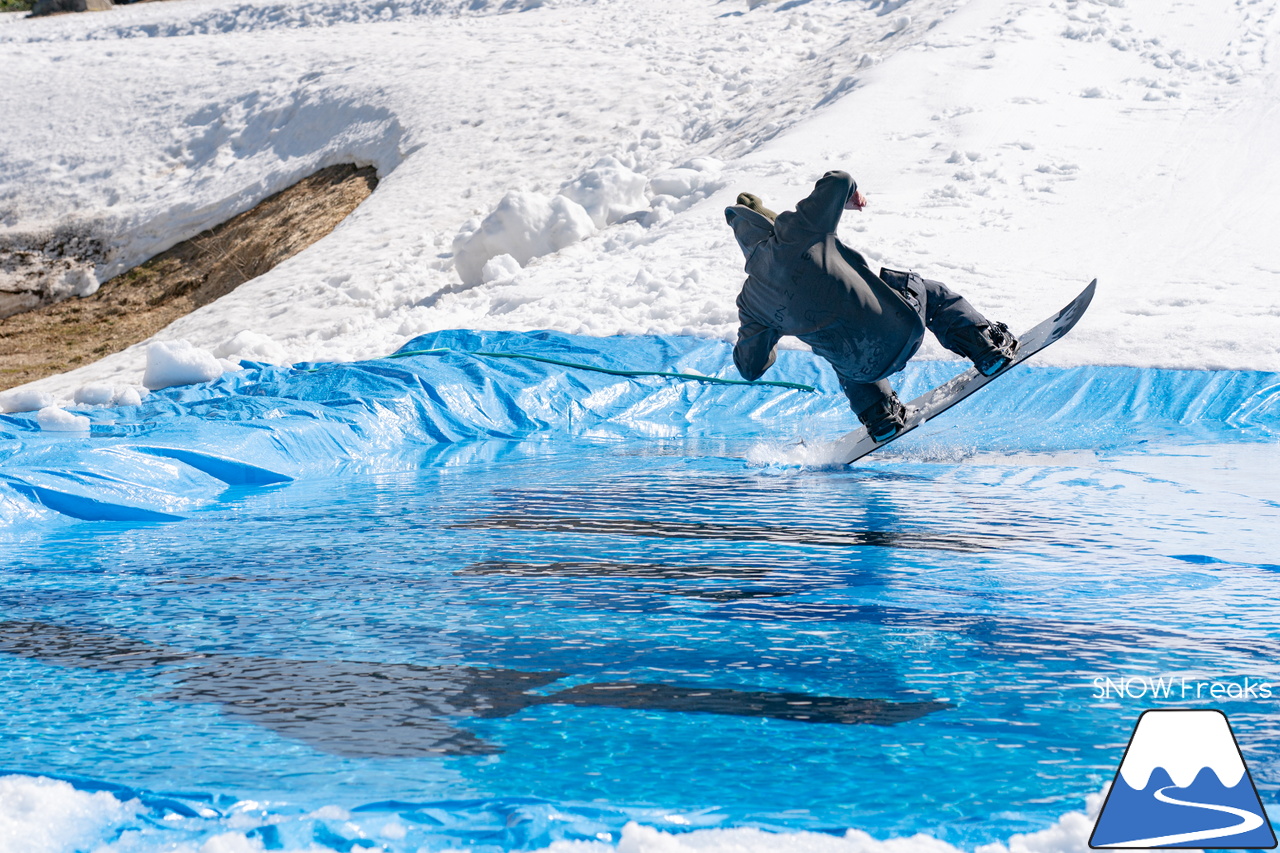 富良野スキー場｜春は楽しいイベントが盛りだくさん！世界で活躍するアスリートと一緒に『Snow Action 2023』＆ 第10回池渡り『Pond Skimming』レポート♪